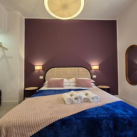 Iaio Luxury Suite Рим Екстериор снимка