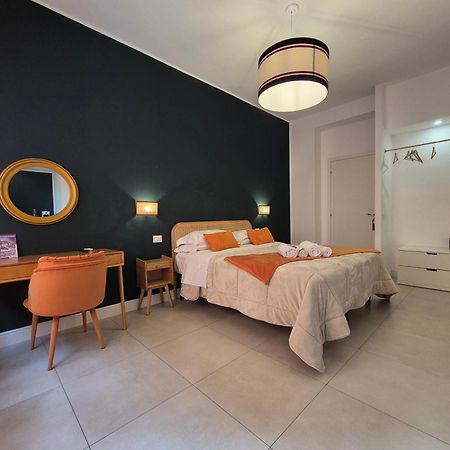 Iaio Luxury Suite Рим Екстериор снимка