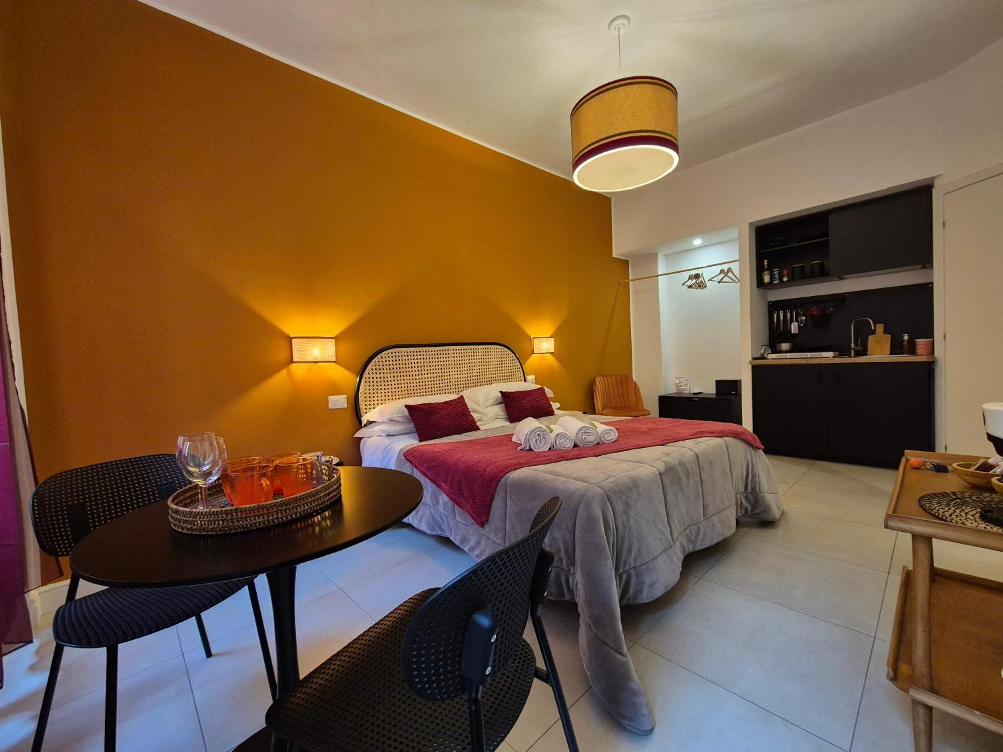 Iaio Luxury Suite Рим Екстериор снимка
